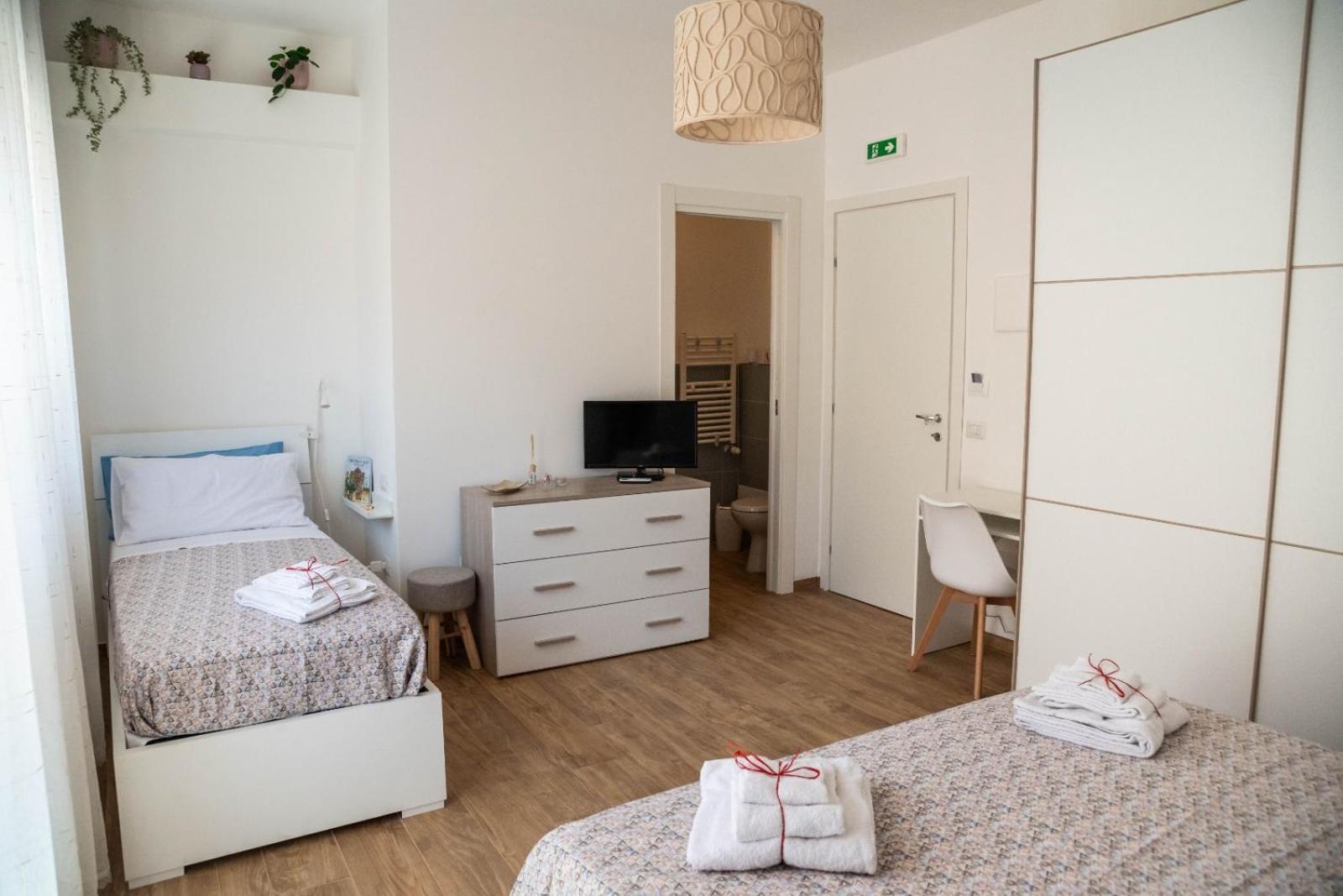 Koine Comfort Rooms Bagheria Exteriör bild